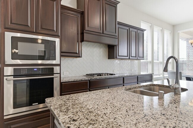 Building Photo - 22515 Bassett Hollow Ln