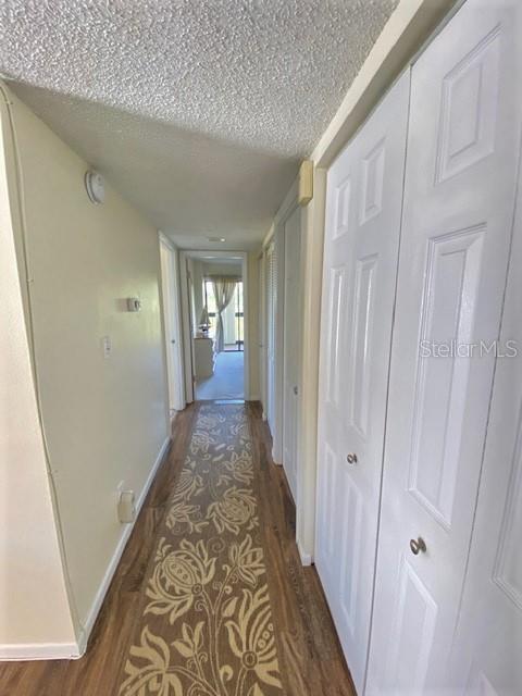 Building Photo - 2700 Cove Cay Dr