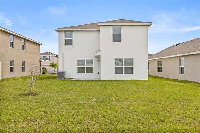 Building Photo - 16847 Delia St