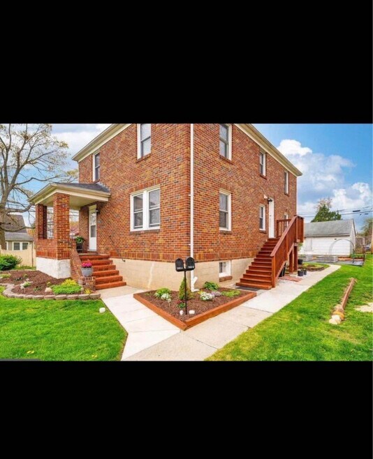 Building Photo - 7800 Tilmont Ave