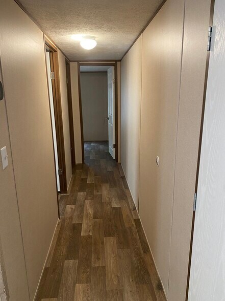 Building Photo - 1130 Freedom Rd