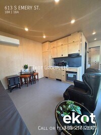 Building Photo - 613 Emery St W