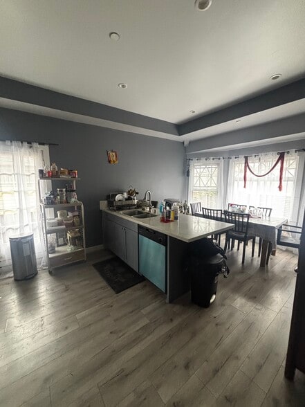 Kitchen Space (Shared) - 1726 W 22nd St