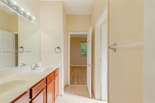 Building Photo - 16946 SW 90th Terrace Cir