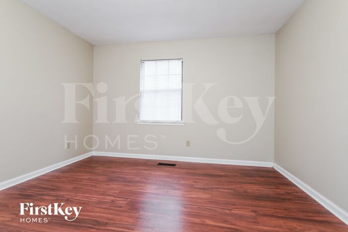 Building Photo - 2162 Clanton Terrace