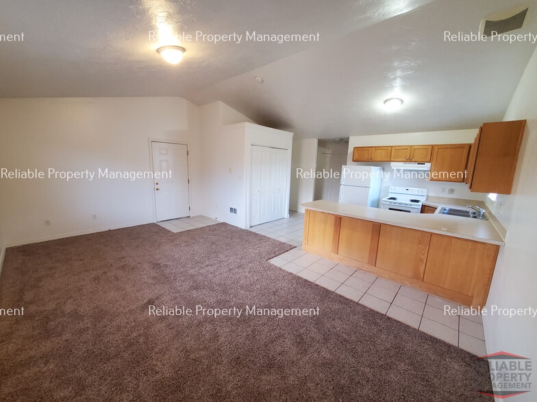 Building Photo - 695 John Adams Pky