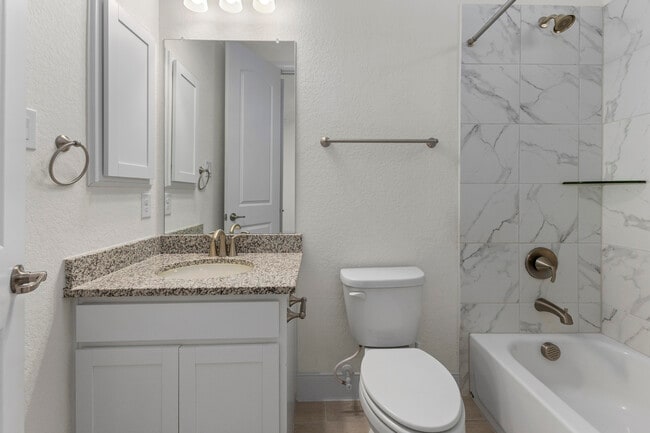 Building Photo - 3839 Balentine
