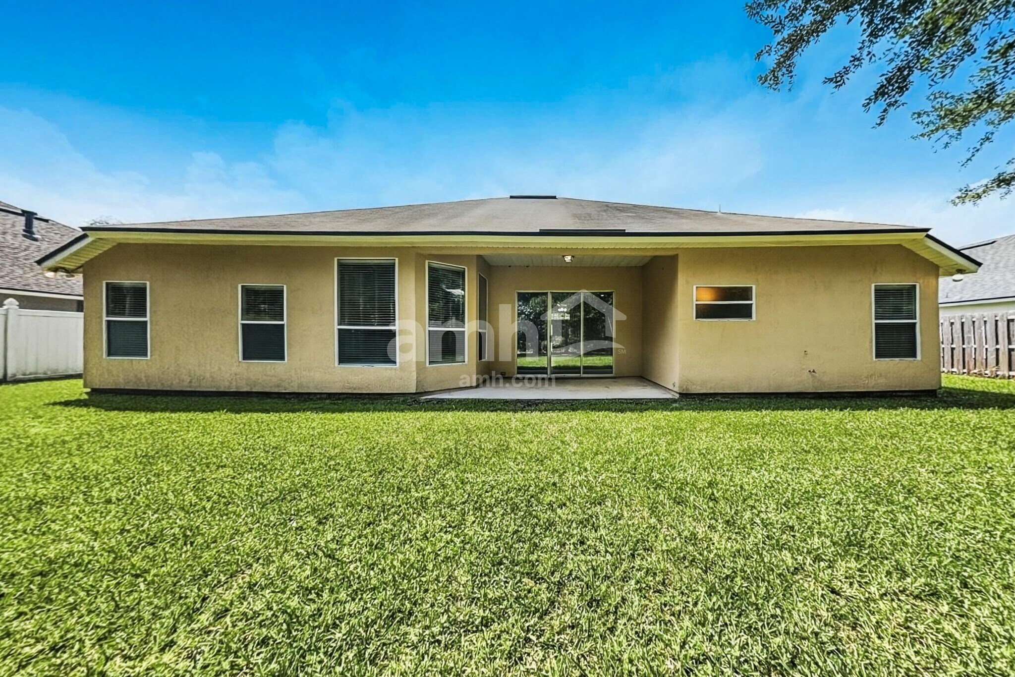 Building Photo - 14003 Golden Eagle Dr
