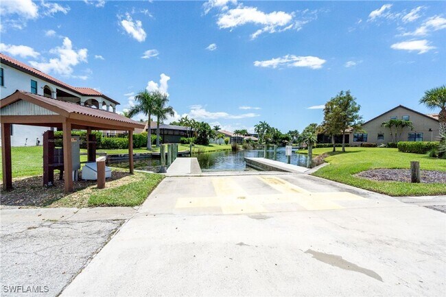 Building Photo - 14815 Laguna Dr