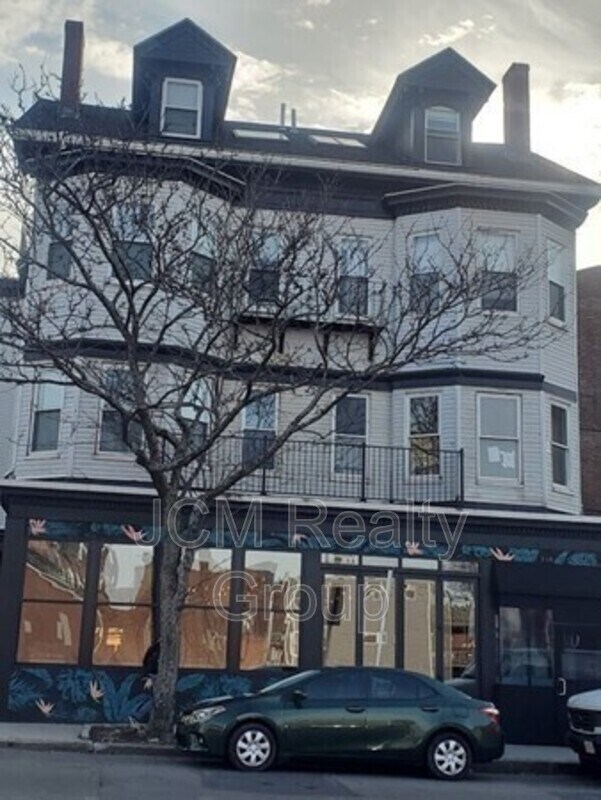 Building Photo - 116 Dorchester St