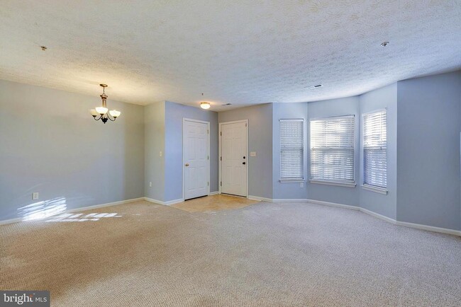 Building Photo - 8055 Brookstone Ct