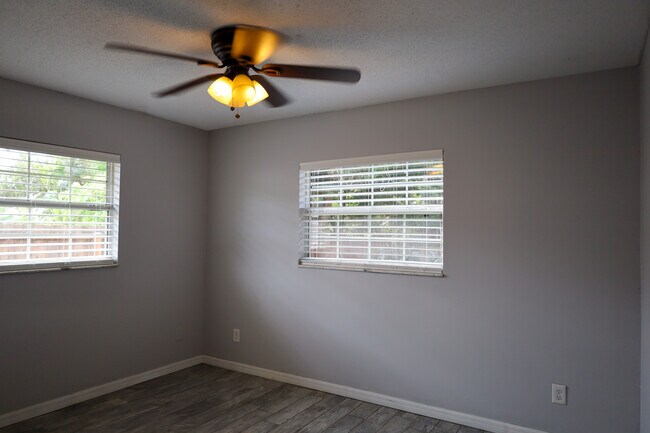 Building Photo - 4688 Posada Dr