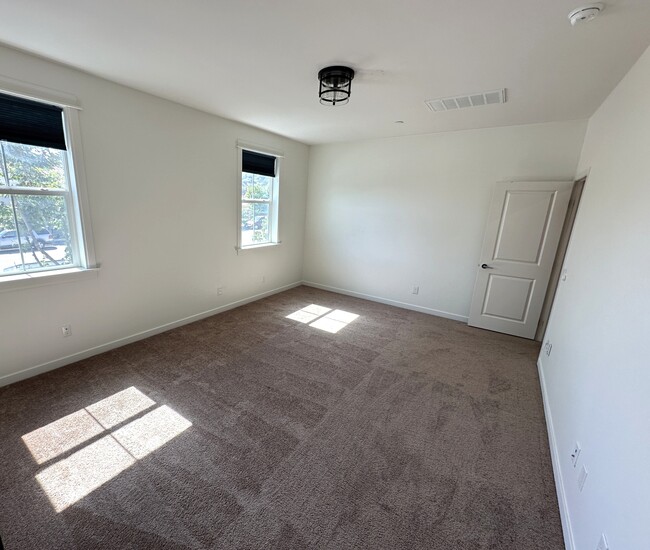 Building Photo - 35789 Breckyn Ln