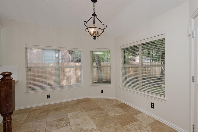 Building Photo - 14 Filigree Pines Pl