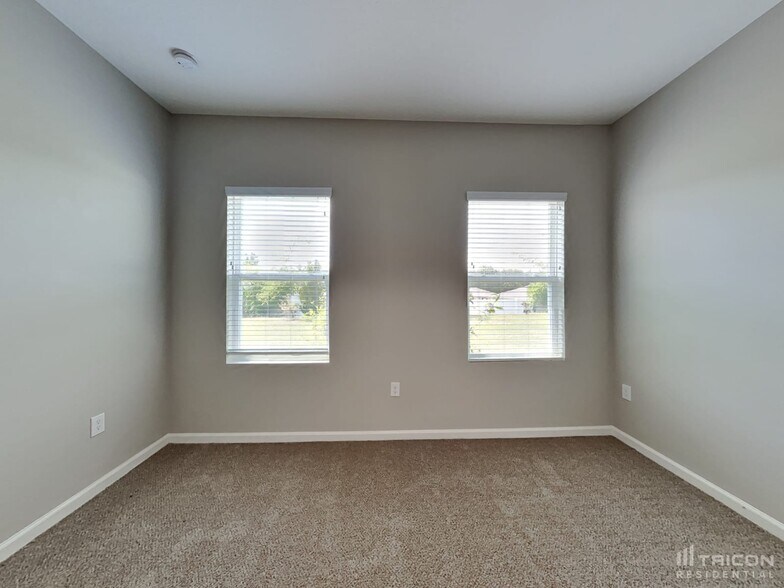 Building Photo - 16423 Blooming Cherry Dr
