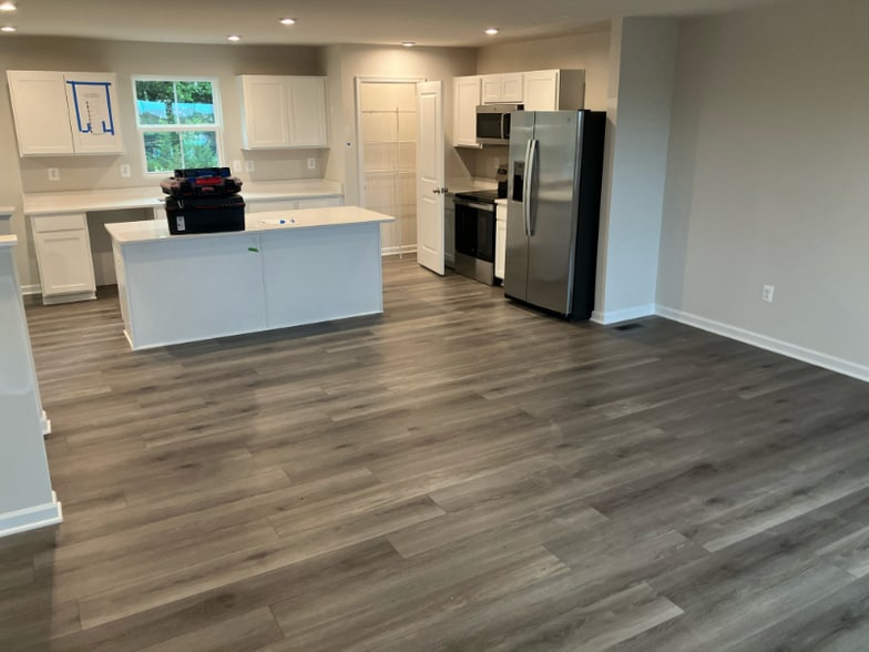 Building Photo - 247 Laurel Pk Dr