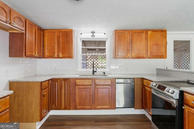 Building Photo - 119 McBee St