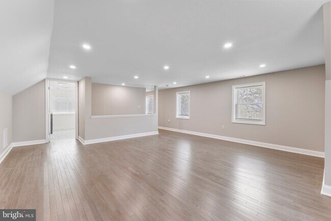 Building Photo - 3213 Greencastle Rd