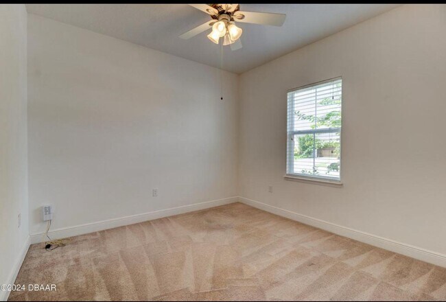 Building Photo - 5435 Estero Loop