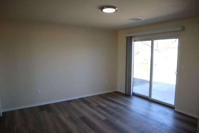 Building Photo - Fully Renovated Home You'll Want To See!