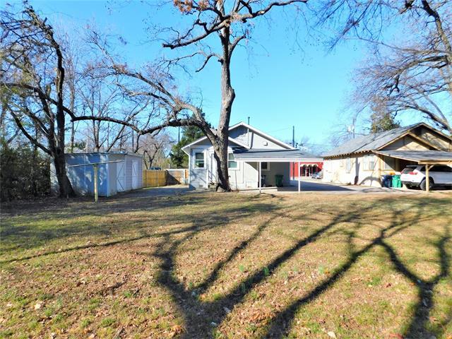 Building Photo - 808 N Elm St