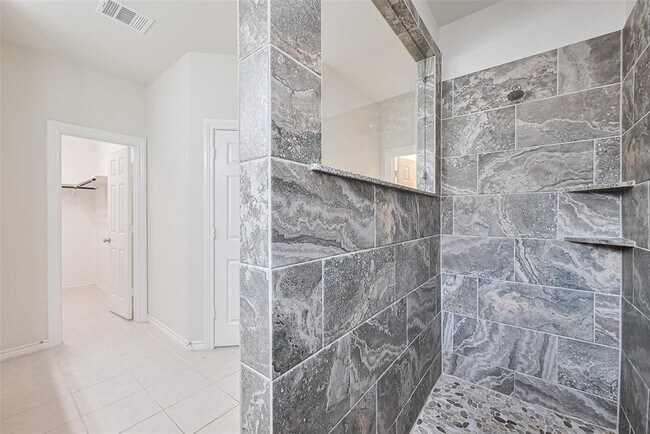 Building Photo - 6723 Widdenbrook Trace