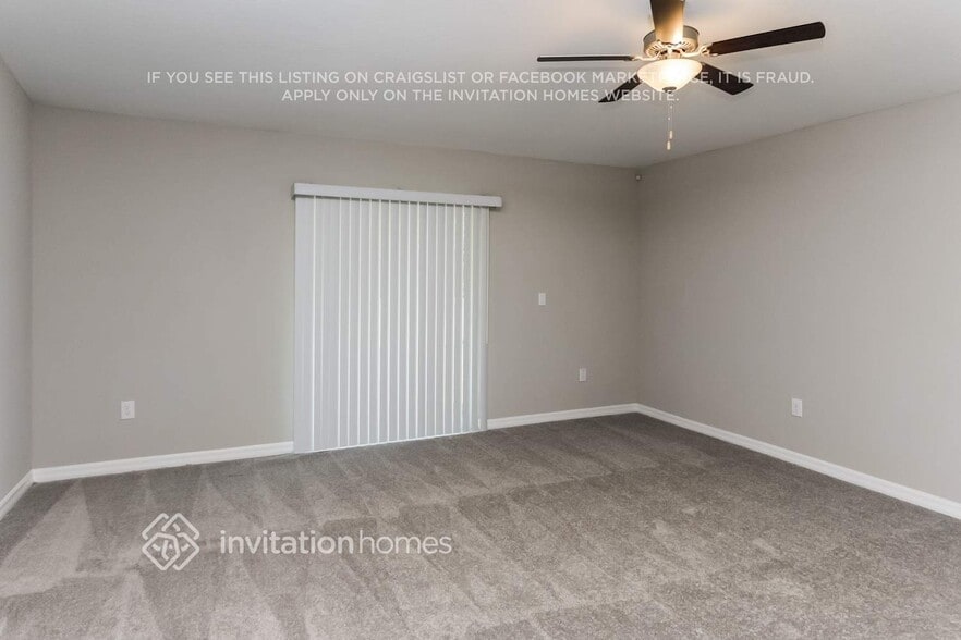 Building Photo - 8638 41st Ave E