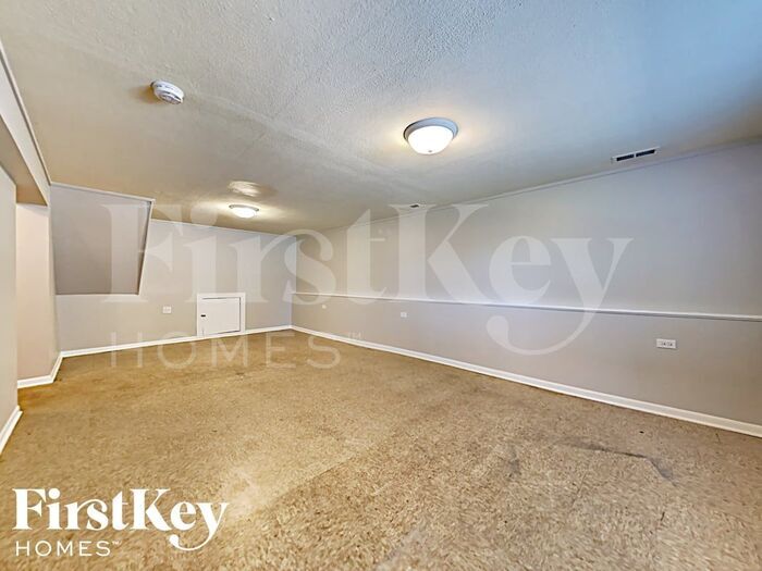 Building Photo - 14725 Memorial Dr