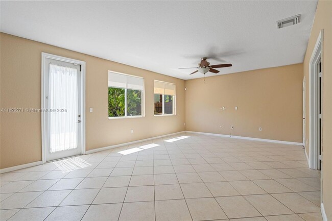 Building Photo - 20530 NW 12th Ct