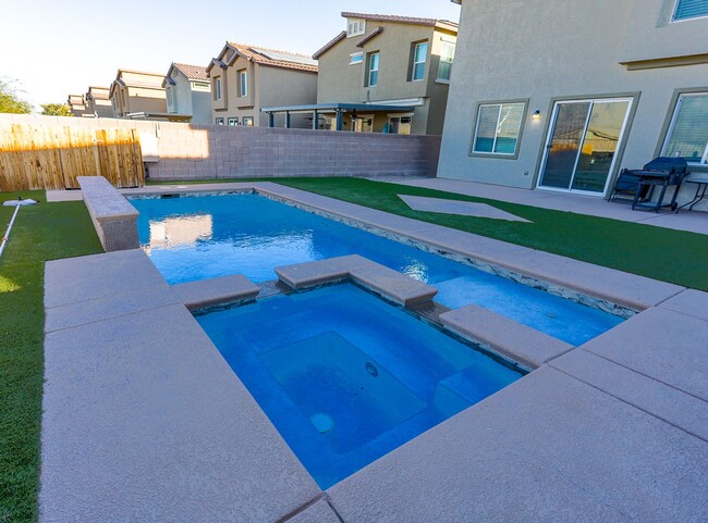 Building Photo - Beautiful North Las Vegas Pool Home With 1...