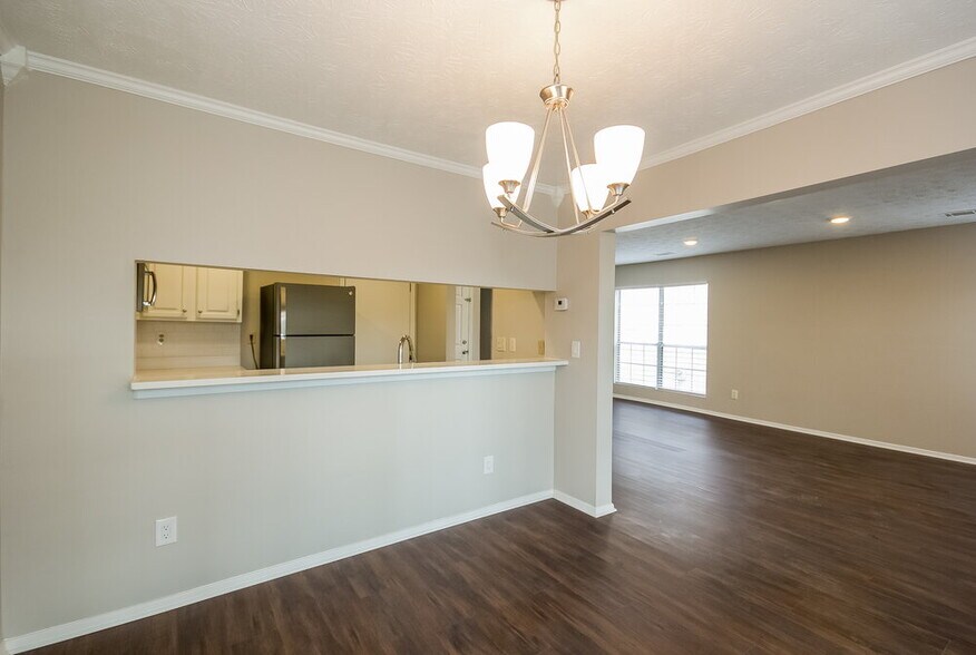 Building Photo - 871 Hampton Hill Ct