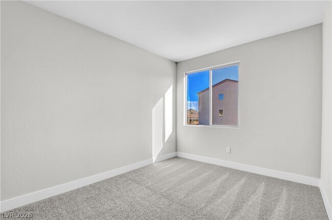 Building Photo - 6360 Pipers Brk Ln