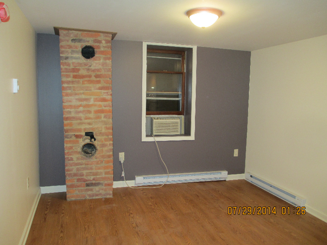 Building Photo - 117 Wilkes St