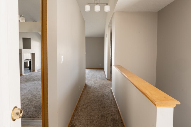 Building Photo - 7337 Collister Rd