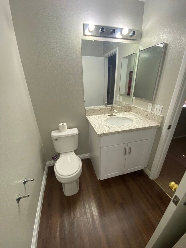 Building Photo - AMERICANA Property Mgmt - Remodeled 2 story 3 beds house in Desert Pines