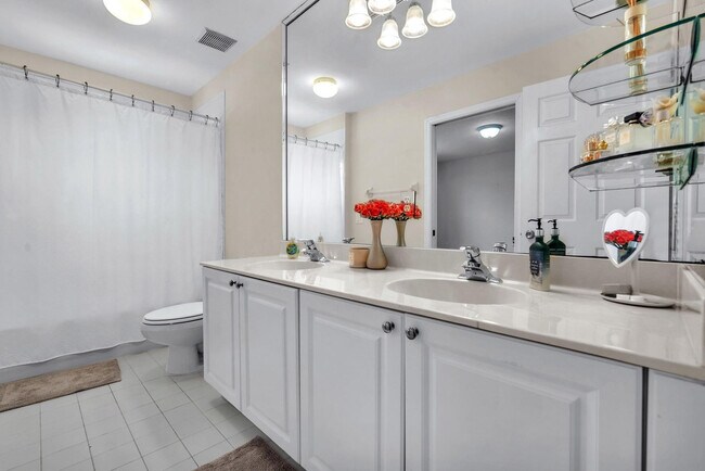 Building Photo - 16389 SW 31st St