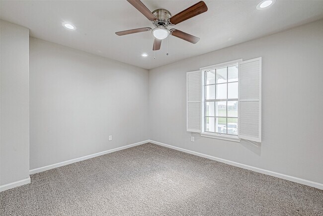 Building Photo - 3102 Glenn Lakes Ln
