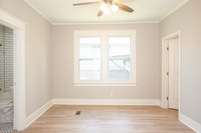 Building Photo - 116 Beechwood St