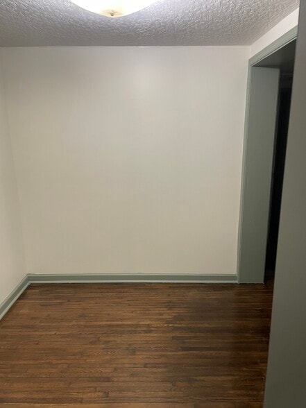 Office space - 213 Woodland Cir