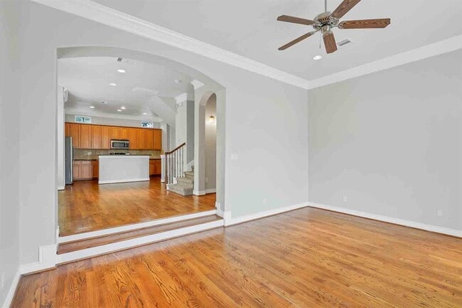 Building Photo - 9028 Harbor Hills Dr