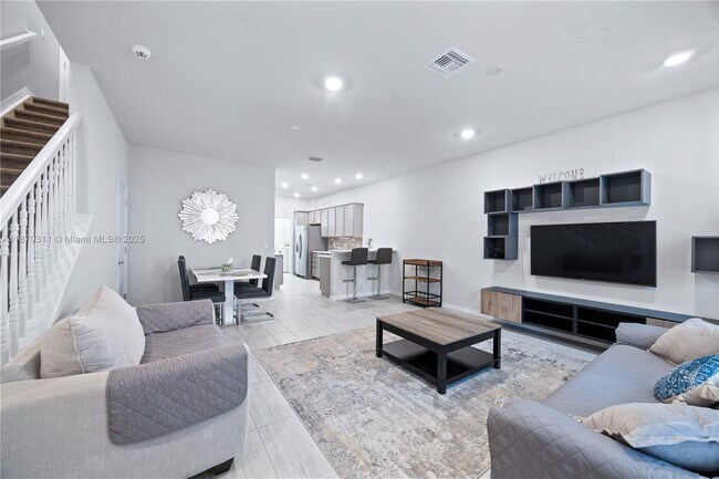 Building Photo - 5180 Eucalyptus Dr