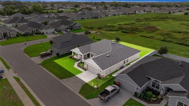 Building Photo - 5826 SW 83rd Ln