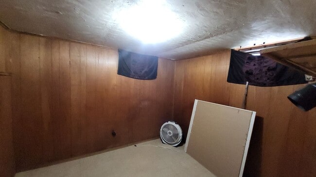 Building Photo - Move-In Ready 2BR/2BA with Garage – Great Location