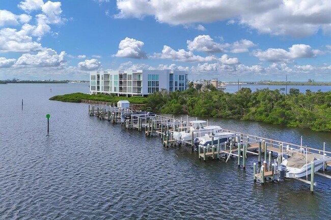 Building Photo - 1375 Beach Rd