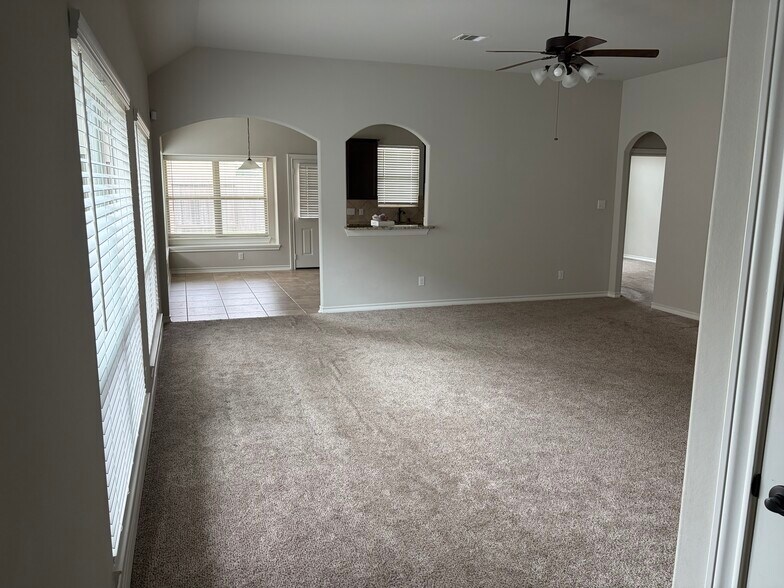 Building Photo - 3634 Diamond Creek Dr