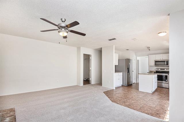 Building Photo - 8201 Cloverglen Ln