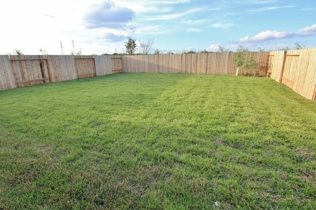 Building Photo - 6027 Sunrise Light Ln