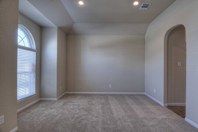 Building Photo - 21644 Lexor Dr