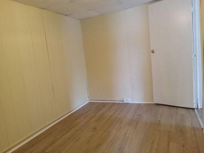 Building Photo - 26-28 E Pine St.