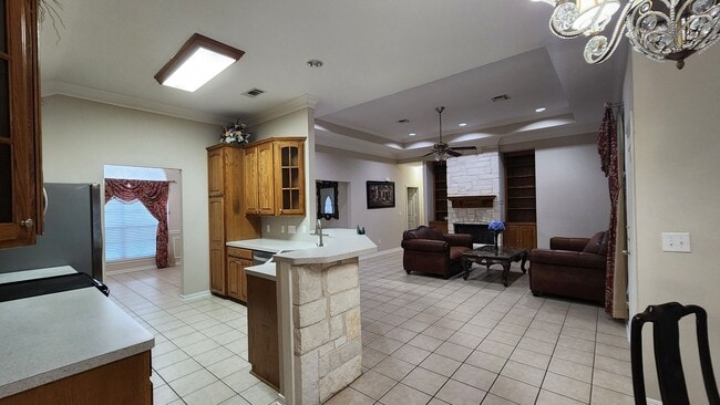 Building Photo - 4/2 in MIDWAY ISD